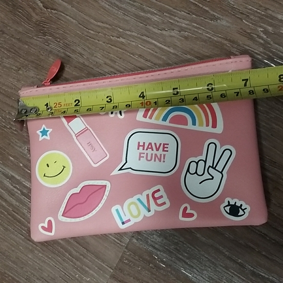 IPSY Graphic Glam Bag Makeup Pouch Everyday Essentials Trending Travel Vacation - Picture 3 of 6
